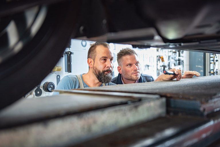 Inspektion, Wartung, Fahrzeuginspektion bei BMW, Wartung BMW-Fahrzeug, Eisenach, Gotha, Mühlhausen